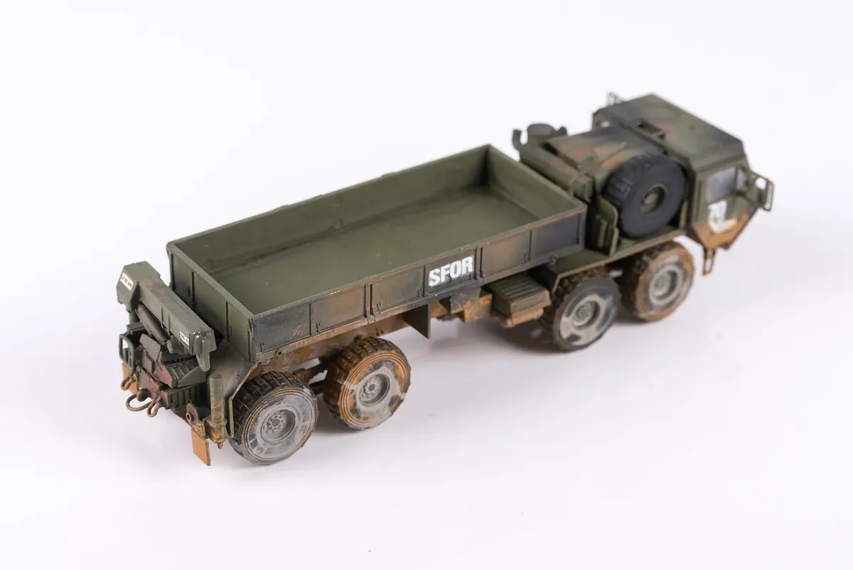 How to Build a Winter Emergency Kit for Your Semi-Truck